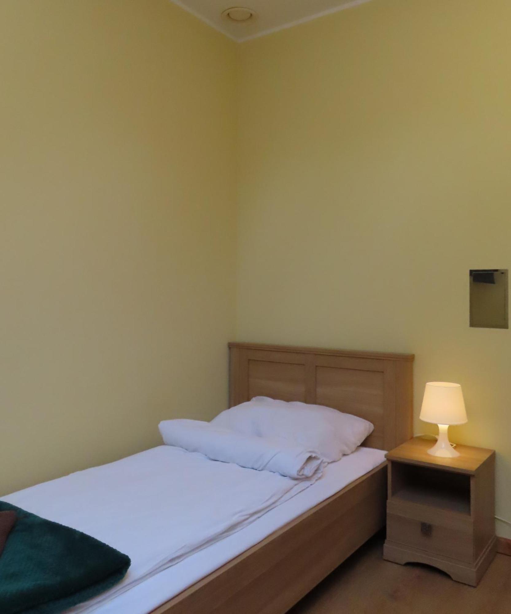 Hotel Dobry Zakatek Dom Rekolekcyjny Konstancin-Jeziorna Esterno foto