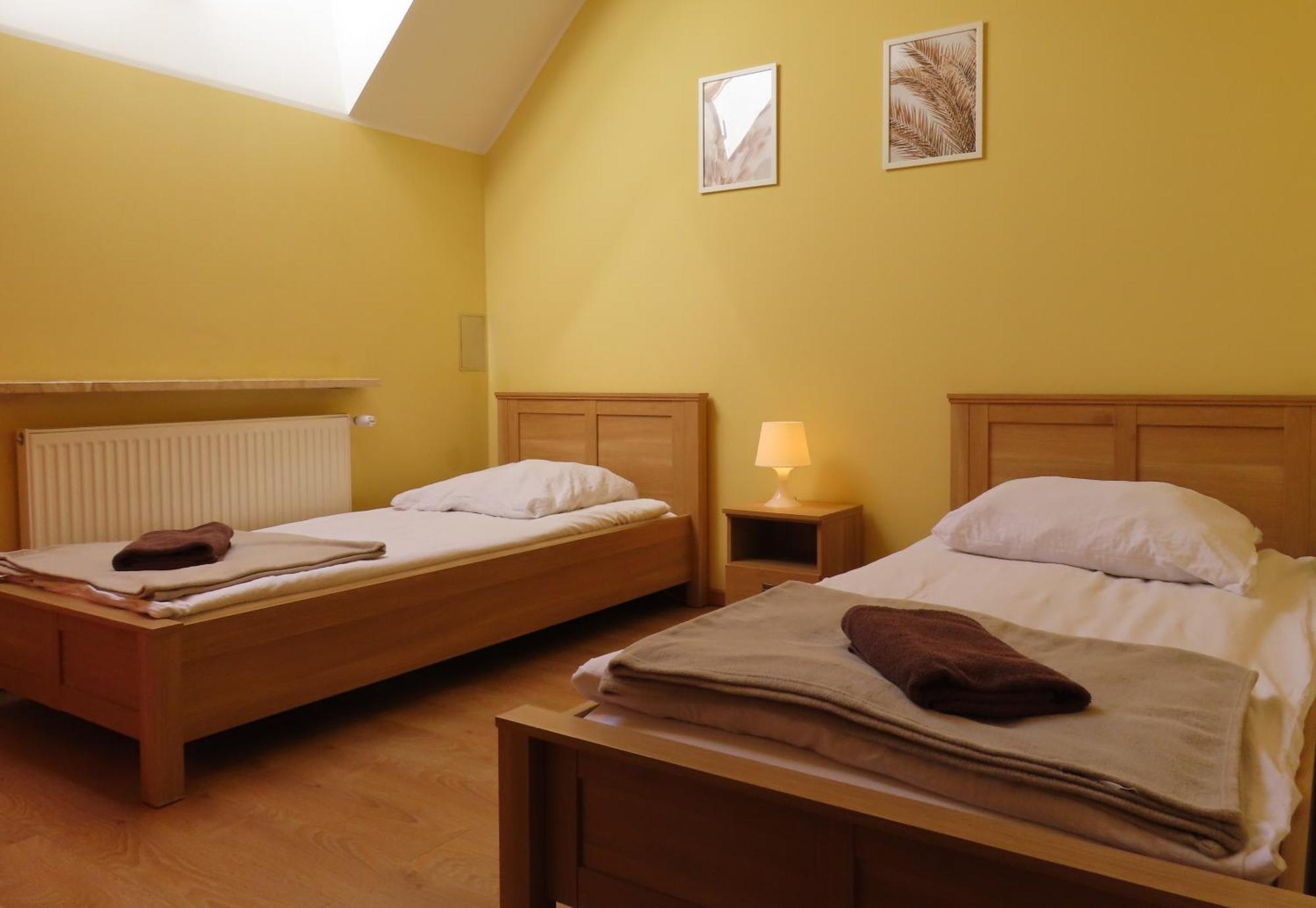 Hotel Dobry Zakatek Dom Rekolekcyjny Konstancin-Jeziorna Esterno foto