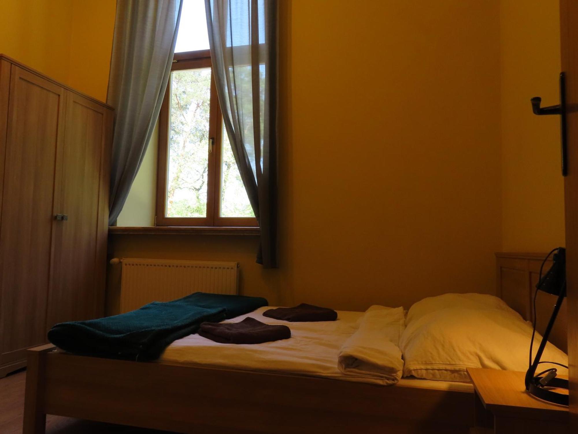 Hotel Dobry Zakatek Dom Rekolekcyjny Konstancin-Jeziorna Esterno foto
