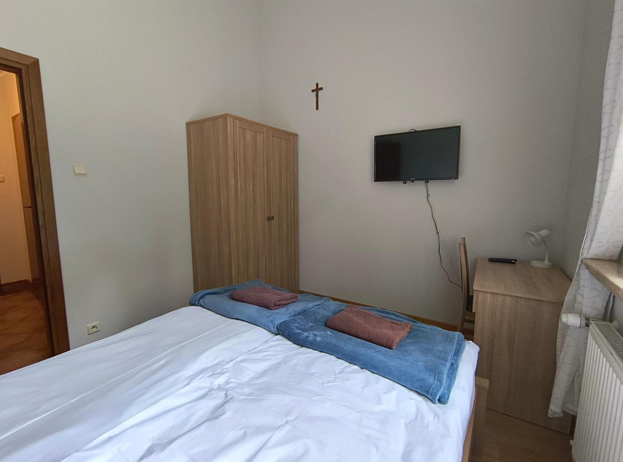 Hotel Dobry Zakatek Dom Rekolekcyjny Konstancin-Jeziorna Esterno foto