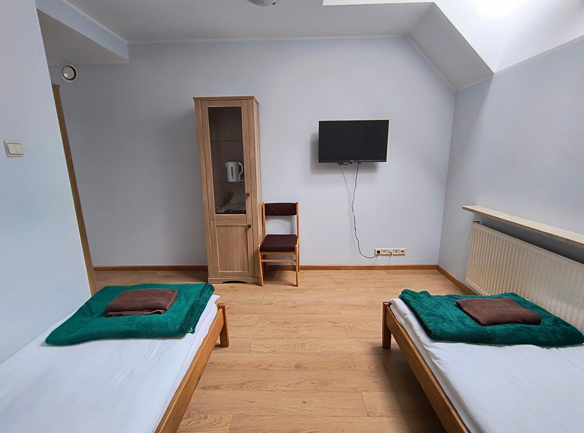Hotel Dobry Zakatek Dom Rekolekcyjny Konstancin-Jeziorna Esterno foto